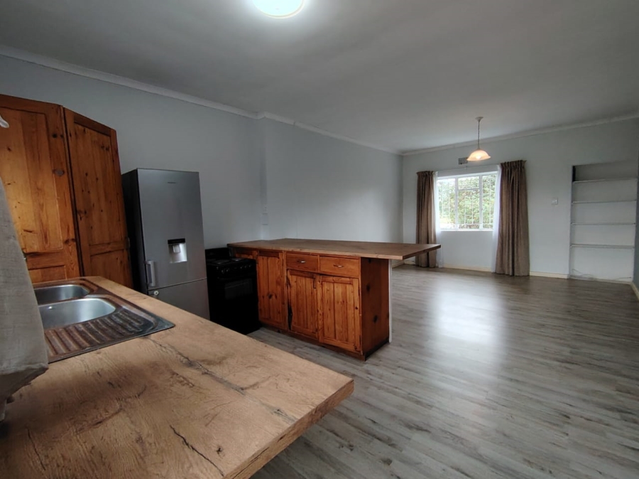 To Let 2 Bedroom Property for Rent in Hoekwil Western Cape